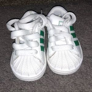 Toddler sneakers
